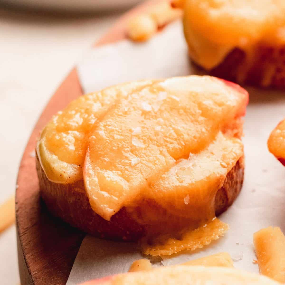 Apple Crostini Appetizer – Hey, Snickerdoodle!