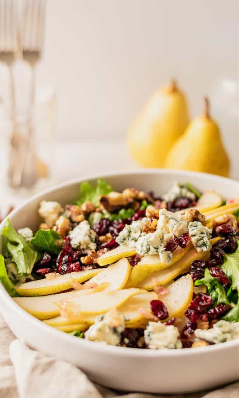 Pear Blue Cheese Salad – Hey, Snickerdoodle!